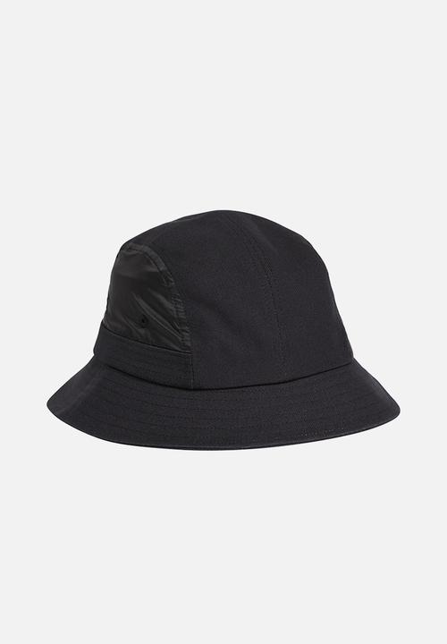 Calvin Klein - Mix material bucket hat - black