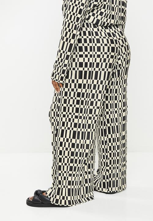 Me&B - Plus plisse with digital print trousers - stone & black 