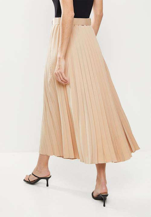 Me&B - Woven pleated skirt with fabric covered belt - tan