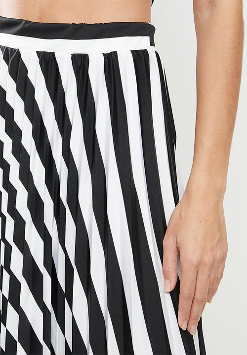 Me&B - Elasticated sunray pleated skirt - black & white