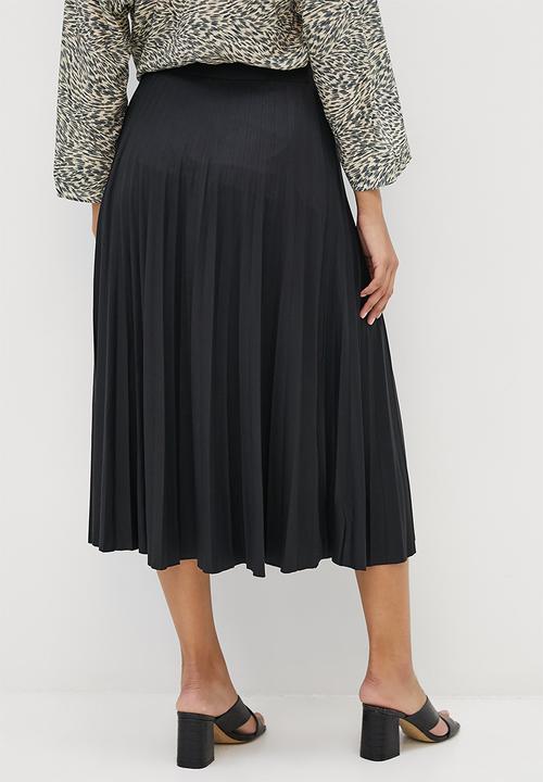 edit - Pleated knit midaxi skirt - black