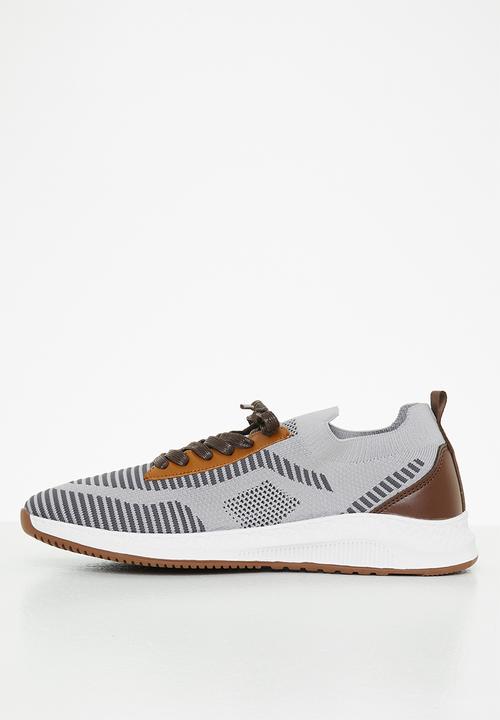 POLO - 3d knitted runner - grey