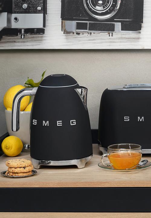 smeg - Retro style kettle - matte black