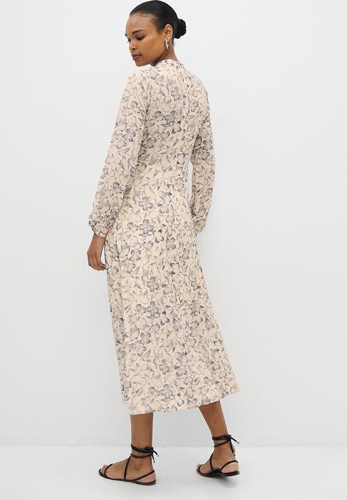 MILLA - Fit and flare printed midi dress - vintage butterflies