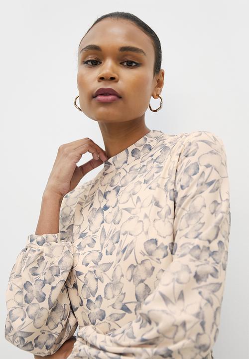 MILLA - Fit and flare printed midi dress - vintage butterflies