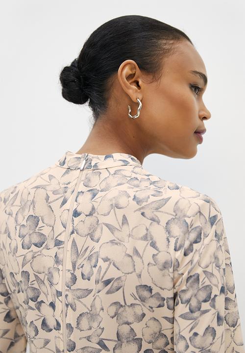 MILLA - Fit and flare printed midi dress - vintage butterflies