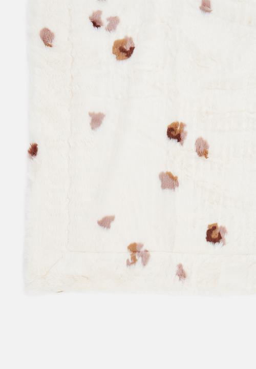 Linen House - Weston throw - vanilla