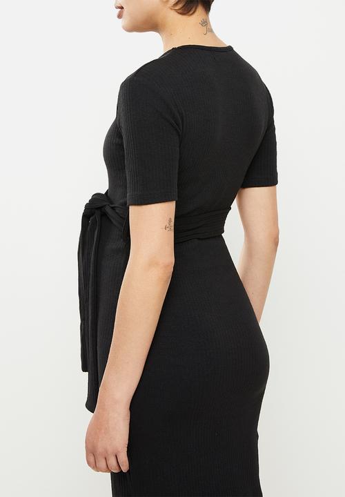 Missguided - Maternity rib belted  short sleeve sidesplit dress - black
