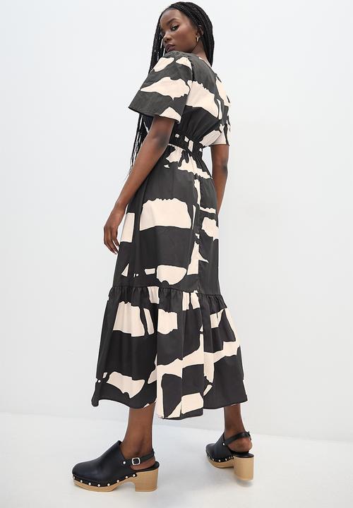 Superbalist - Fit and flare midi - bold cut out