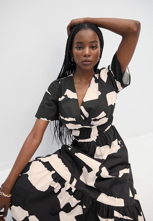Superbalist - Fit and flare midi - bold cut out