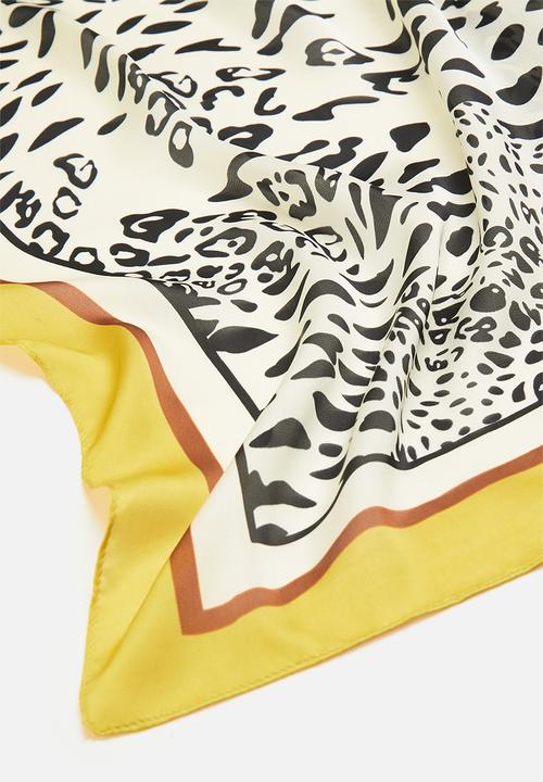 Superbalist - Animal print neckerchief - black & white
