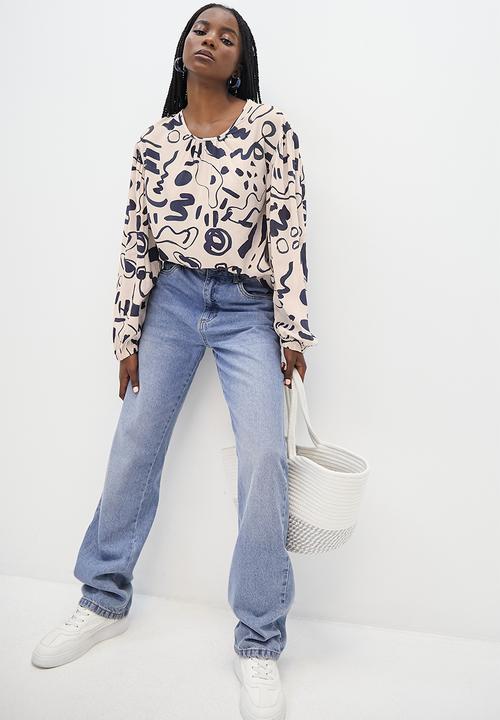 Superbalist - Dramatic sleeve shell - art class print