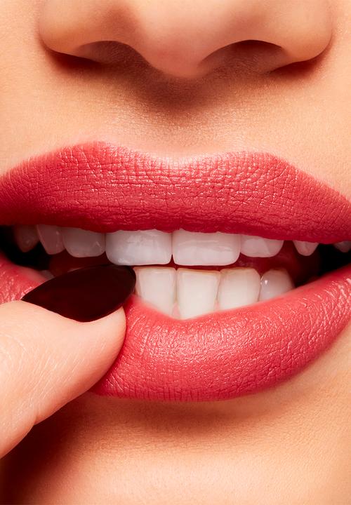 MAC - Powder Kiss Velvet Blur Slim Stick - Stay Curious