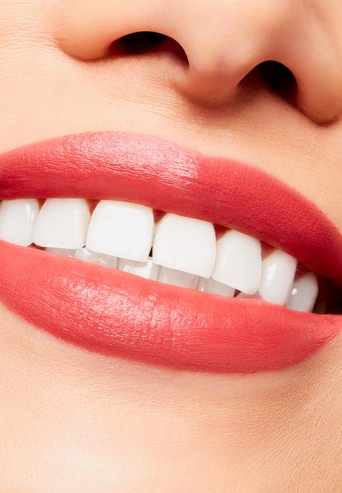 MAC - Powder Kiss Velvet Blur Slim Stick - Sheer Outrage