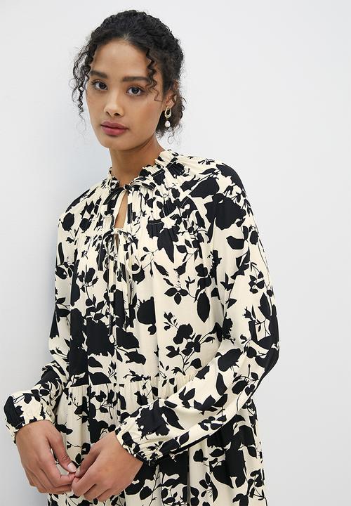 MILLA - Tie detail tiered maxi dress - ivory & black 