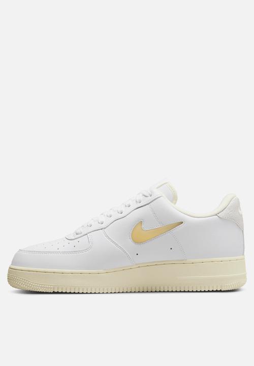 Nike - Air Force 1 '07 lx - white/pale vanilla-coconut milk