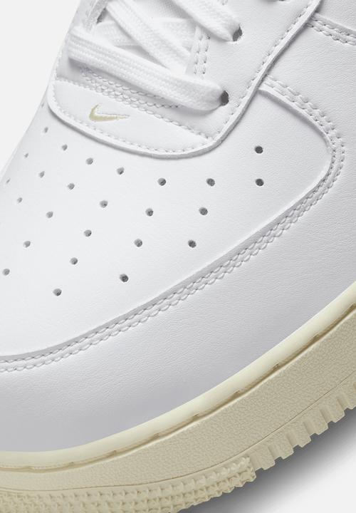 Nike - Air Force 1 '07 lx - white/pale vanilla-coconut milk