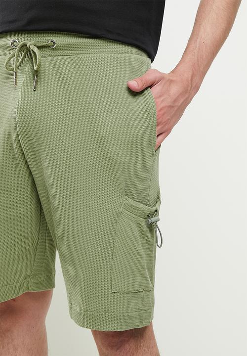 Only & Sons - Onsalf reg sweatshorts - oil green
