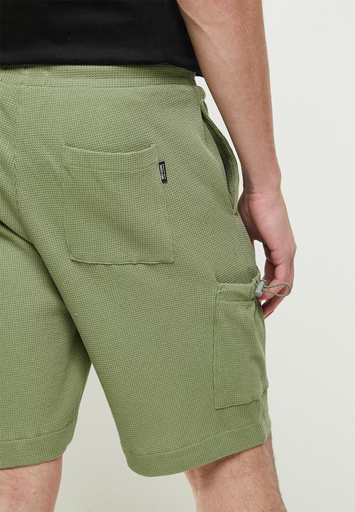 Only & Sons - Onsalf reg sweatshorts - oil green