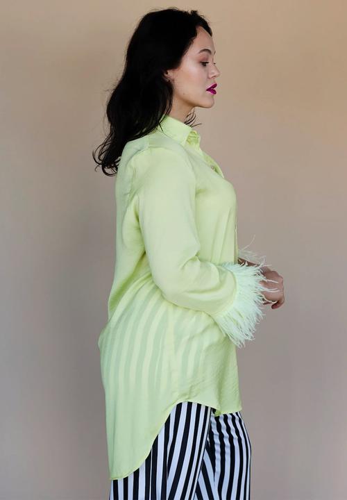 Me&B - Satin shirt with colour feathers - lime