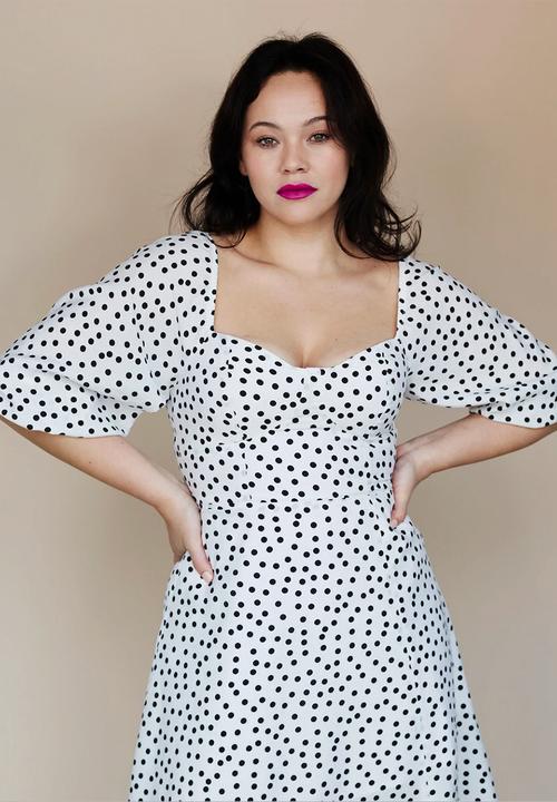 Me&B - Plus spot bodice tea dress - white & black