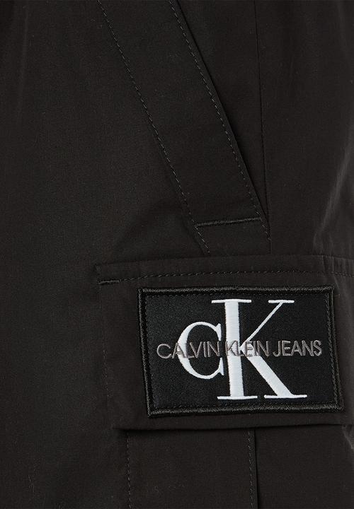 Calvin Klein - Washed cargo woven short - ck black
