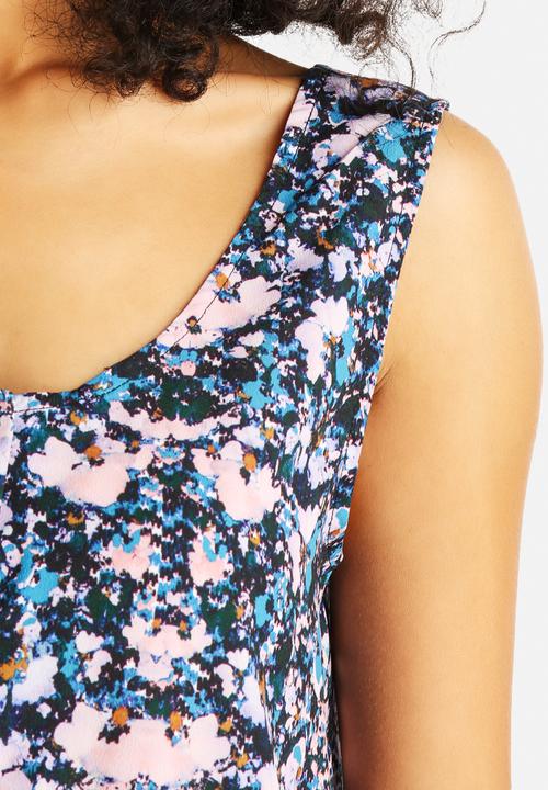 Neon Rose - Urban Ink Button Front Eyelash Vest