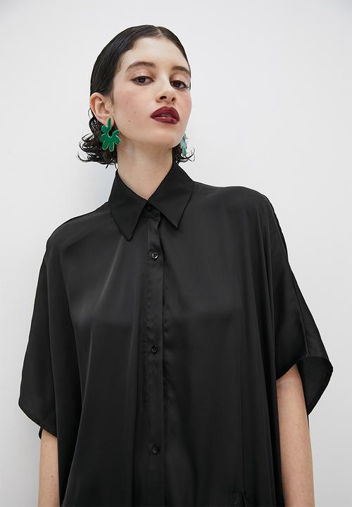 VELVET - Satin button through kaftan dress with slits - black