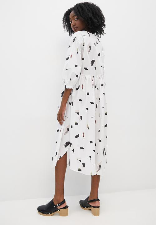 Superbalist - Wrap babydoll dress - white based cutout print
