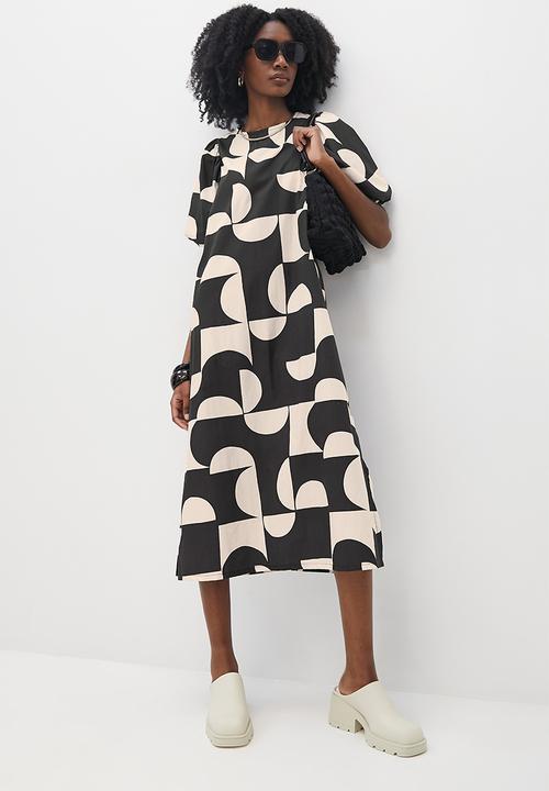 Superbalist - Balloon Sleeve Midi - black cutout large