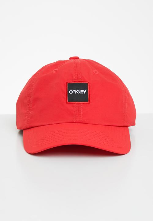 Oakley - Patch hat - red line