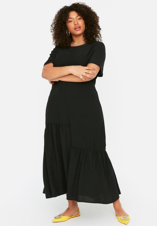 Trendyol - Plus ruffle maxi woven dress - black