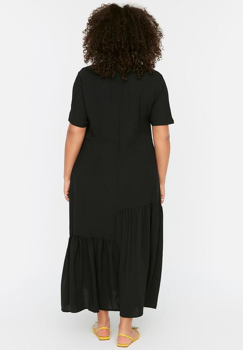 Trendyol - Plus ruffle maxi woven dress - black