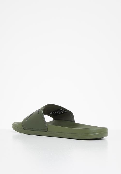 Oakley - Summerville slide - new dark brush