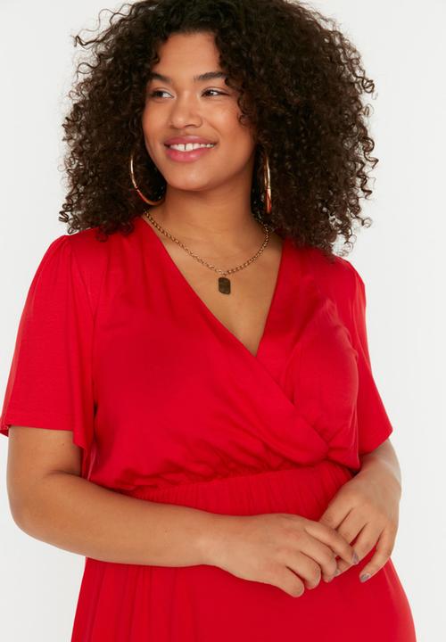 Trendyol - Plus v-neck flowy knit dress - red