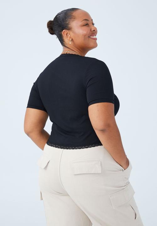 Cotton On - Curve courtney lace button down short sleeve top - black