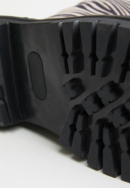 Z_Code_Z - Natasha lace-up combat boot - black