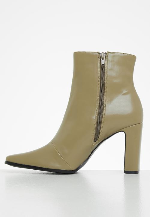 Z_Code_Z - Olivia set-back heeled ankle boot - khaki