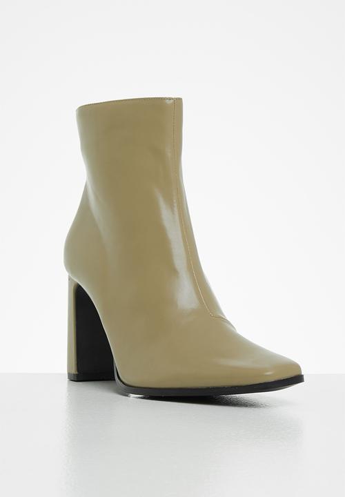Z_Code_Z - Olivia set-back heeled ankle boot - khaki