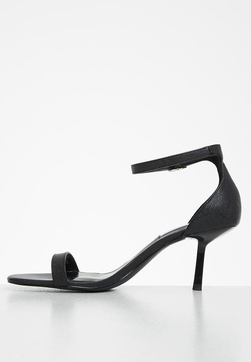 Steve Madden - Blaire stiletto kitten heel - black patent