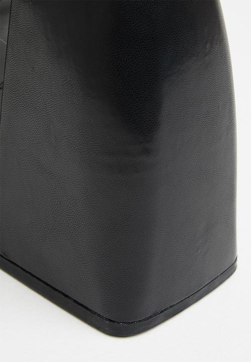 Z_Code_Z - Fhalayla square toe platform mule heel - black