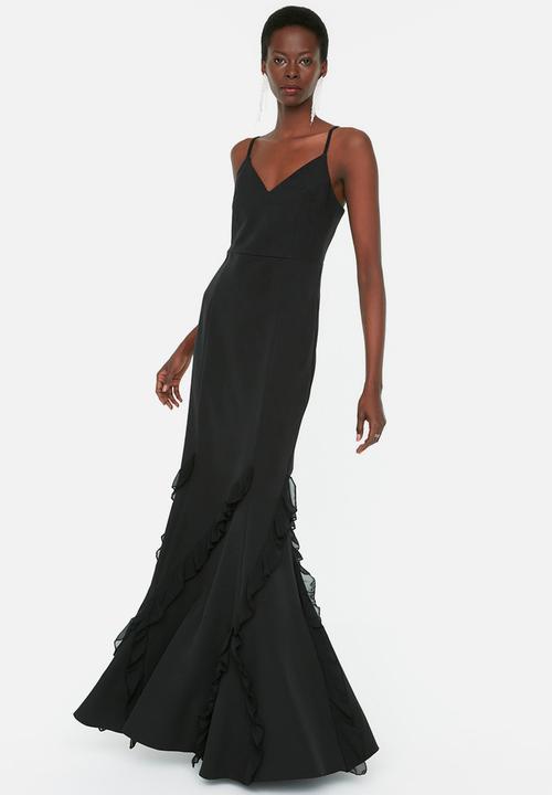 Trendyol - Ruffle detail evening dress - black