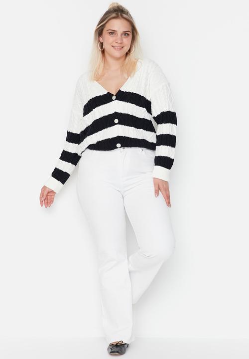 Trendyol - Plus high waist flare fit jeans - white