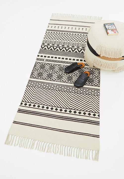 Sixth Floor - Block printed runner - black & neutral