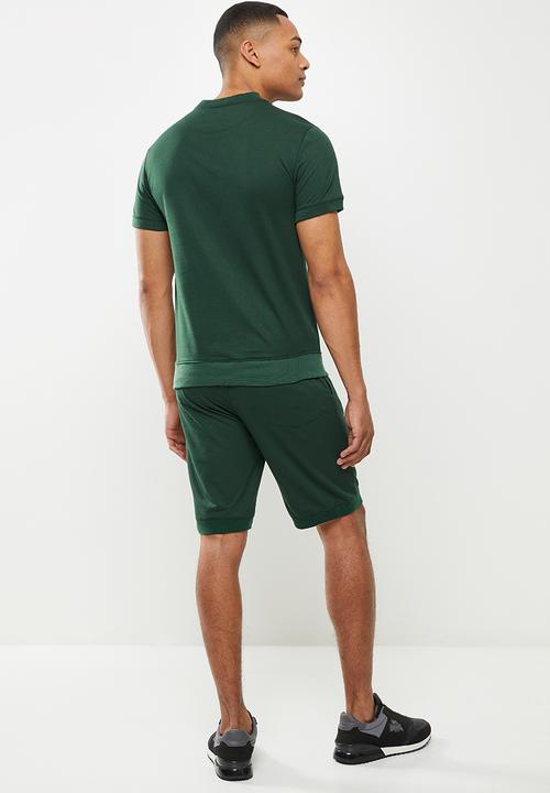 Lonsdale - Shorts & T-shirt set - olive & gold