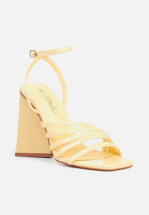 Miss Black - Trilogy1 block heel - yellow