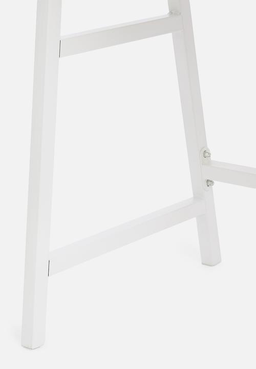 Sixth Floor - Nova desk - natural