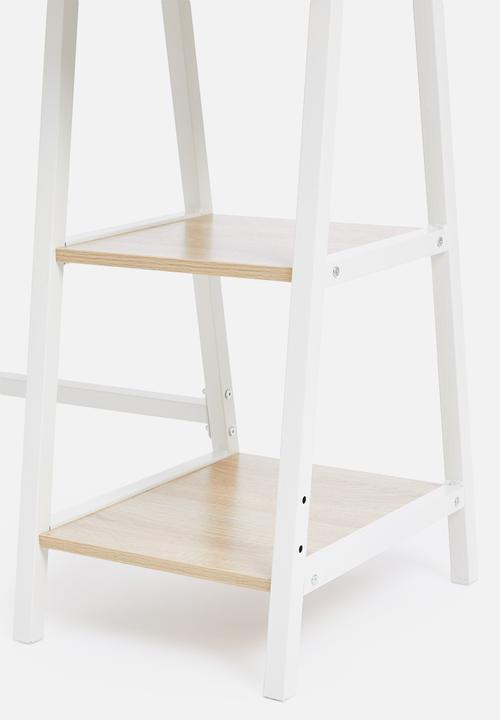 Sixth Floor - Nova desk - natural