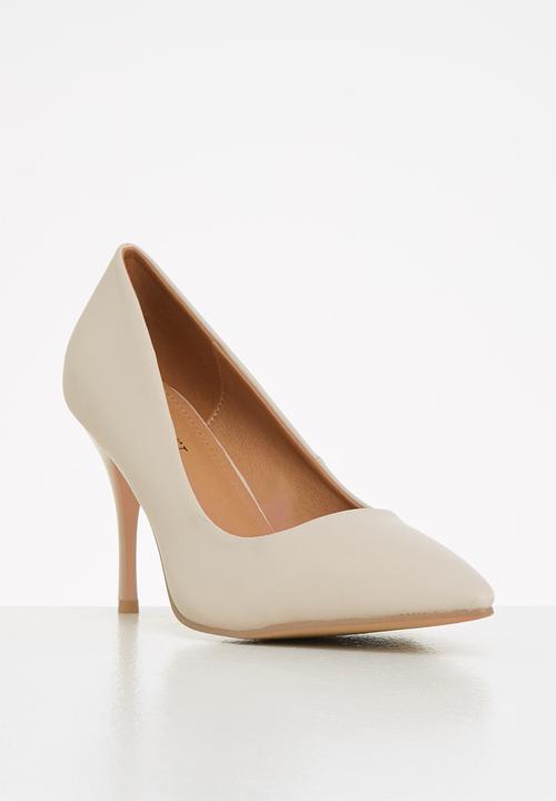 Superbalist - Classic court stilleto - oatmilk