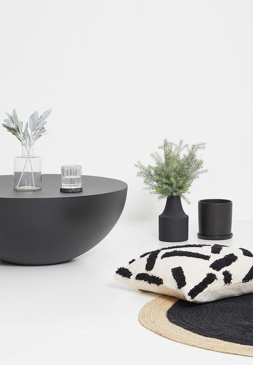 Sixth Floor - Holden outdoor coffee round table - black